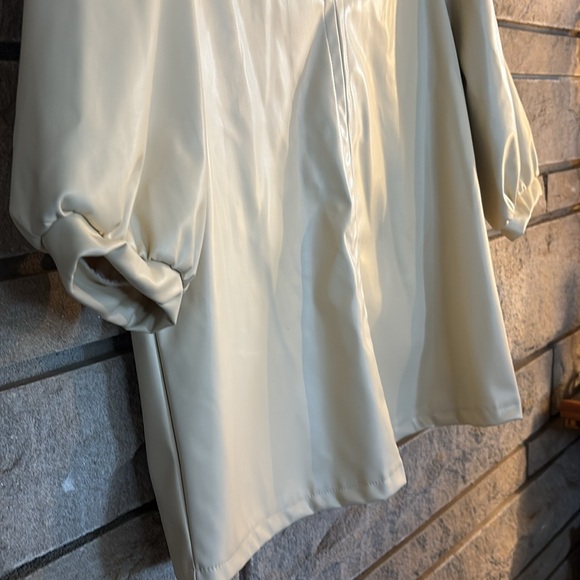 Cream Faux Leather top - Picture 5 of 11